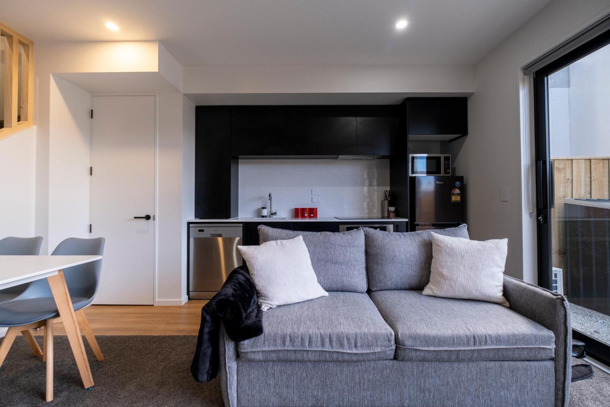 Luxury 2 Bed Townhome In Cbd Christchurch Exterior photo