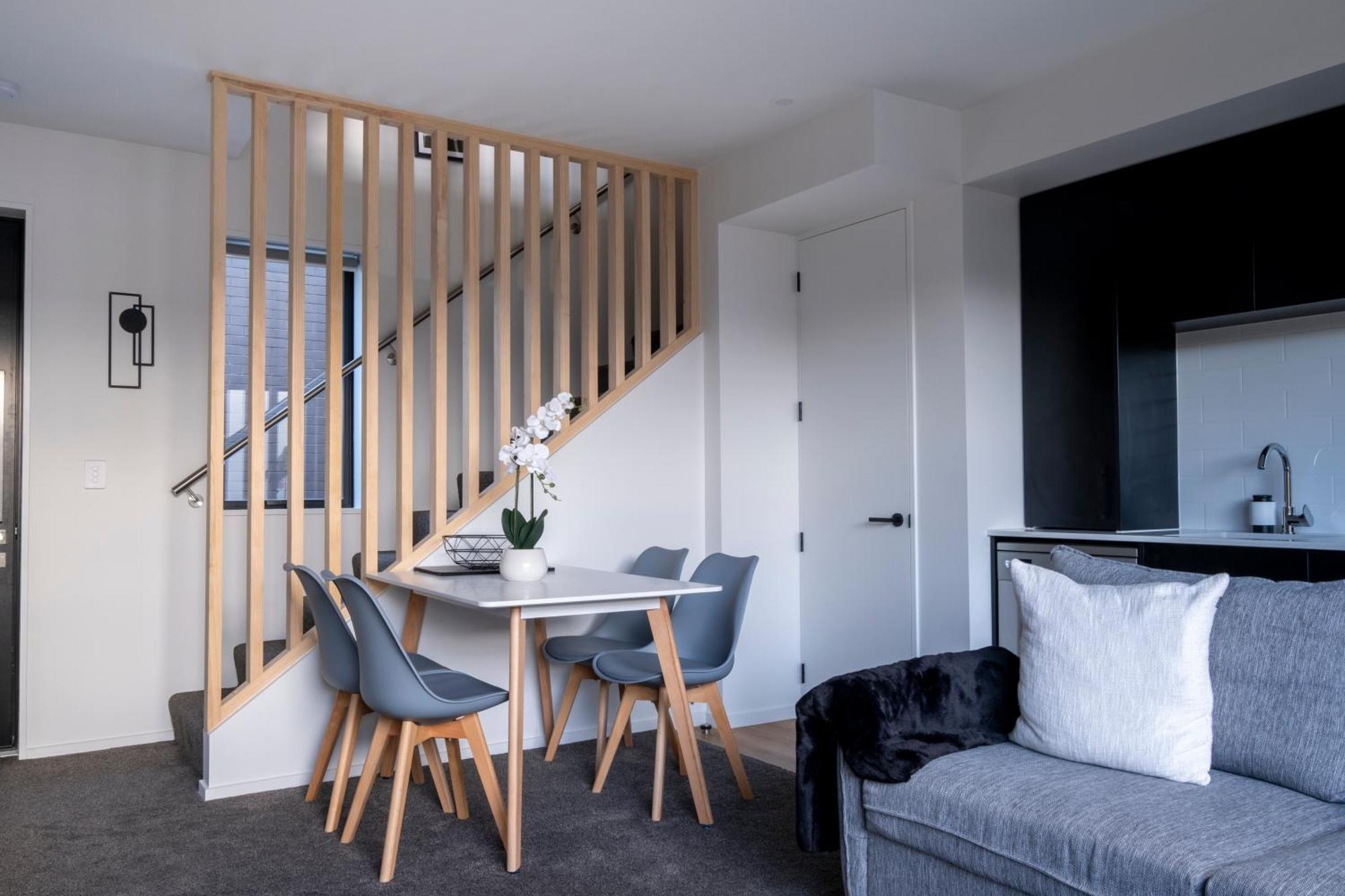 Luxury 2 Bed Townhome In Cbd Christchurch Exterior photo